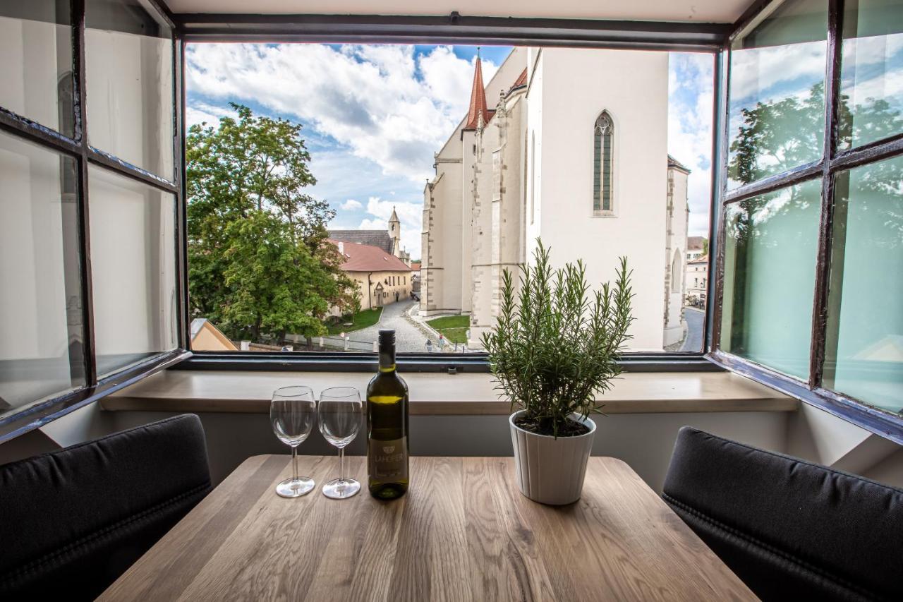 Apartmany Na Mikulasskem Namesti Znojmo Zewnętrze zdjęcie