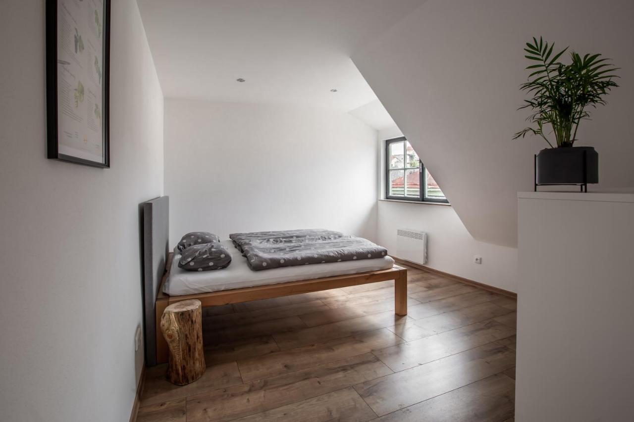 Apartmany Na Mikulasskem Namesti Znojmo Zewnętrze zdjęcie