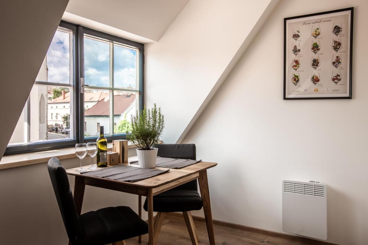 Apartmany Na Mikulasskem Namesti Znojmo Zewnętrze zdjęcie